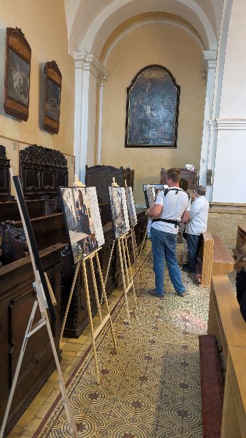 Výstava fotografií pěstounských rodin a koncert sboru Proměny