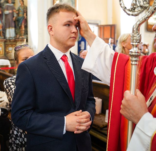 Biřmování 2026